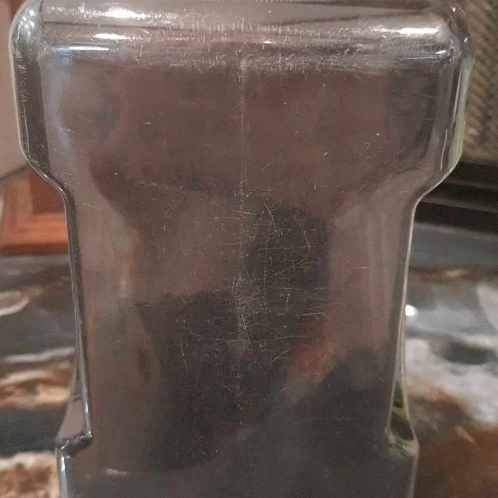 Marineland, black diamond media premium activated carbon, half full